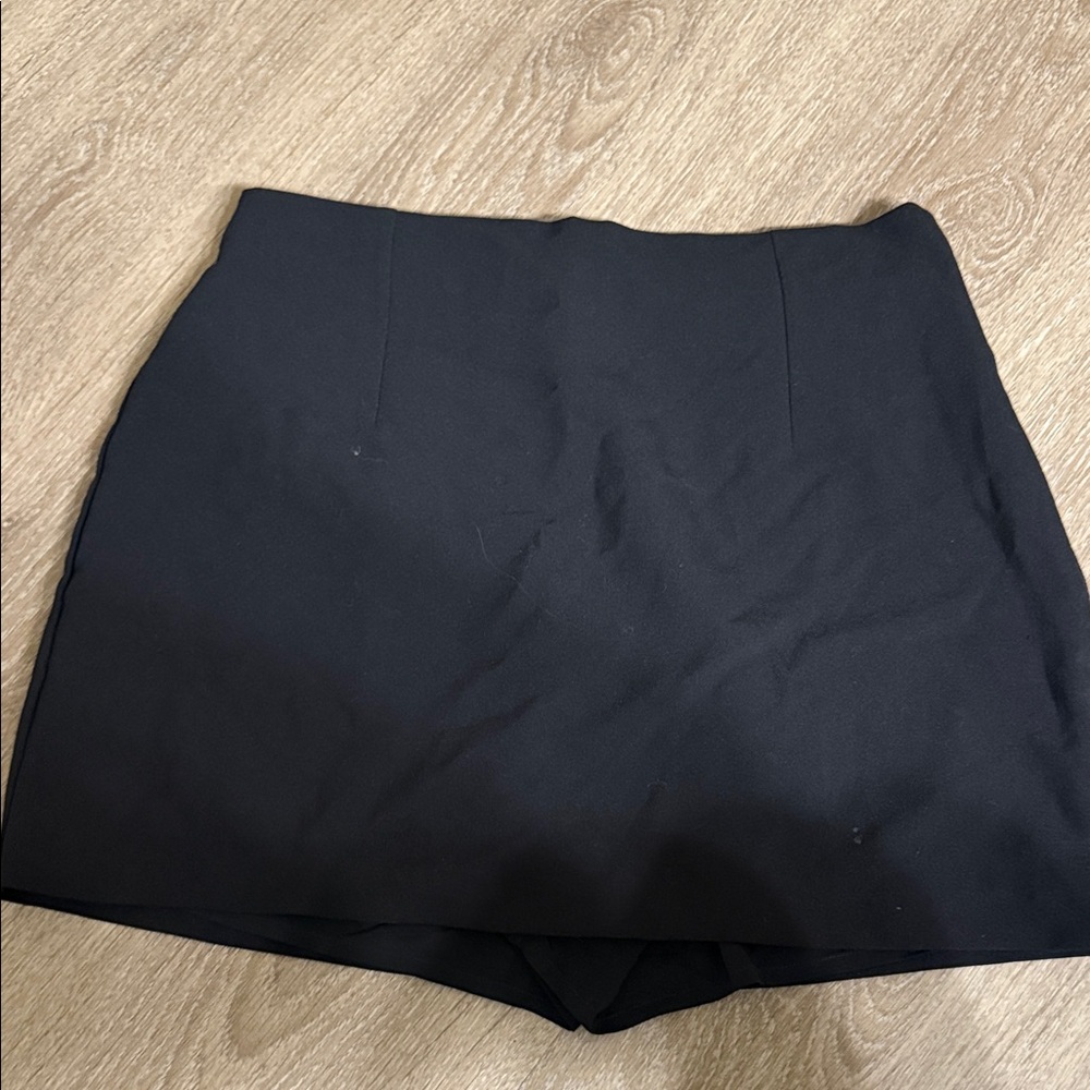 Abercrombie Scarlett mini skort